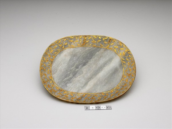 玉貼金花盤