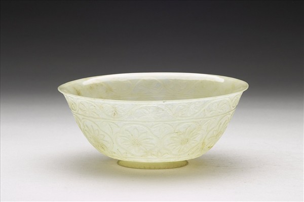 玉滿雕圓碗