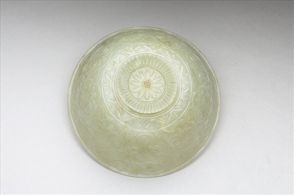 玉滿雕圓碗