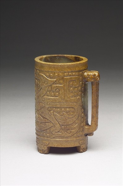 龍鳳紋玉單把杯