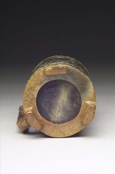 龍鳳紋玉單把杯