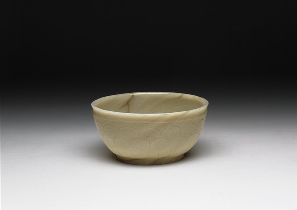 玉蓮瓣紋碗
