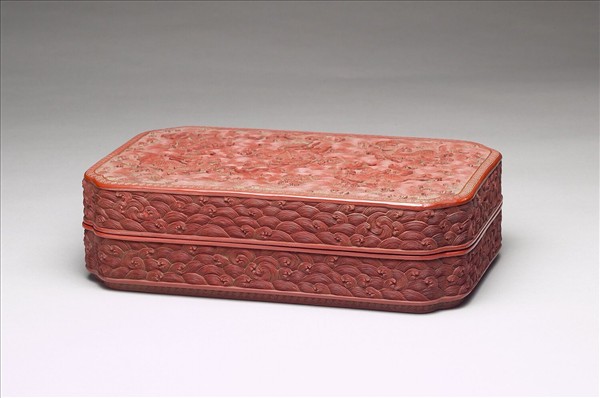 雕漆波濤百獸紋漆盒