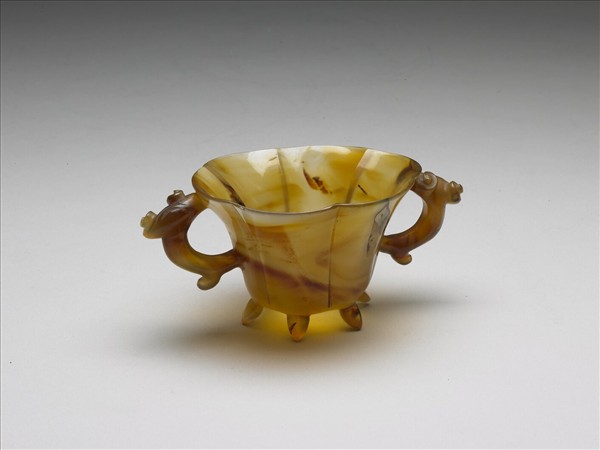 瑪瑙雙耳六足杯