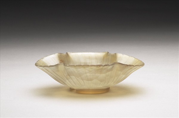 玉髓荷葉形洗