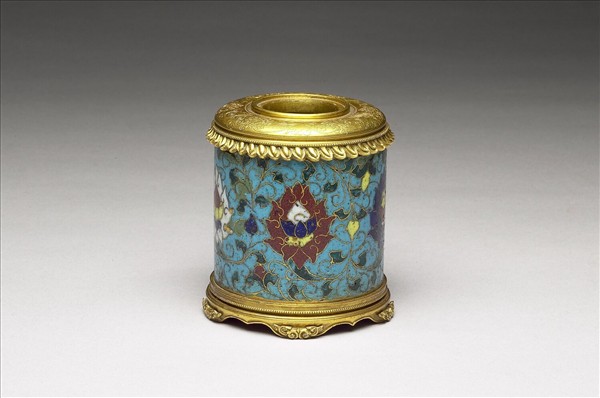 掐絲琺瑯番蓮紋水盛