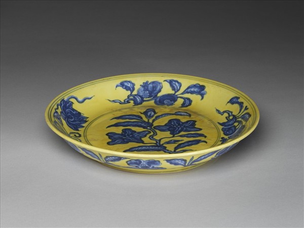 黃地青花花果盤