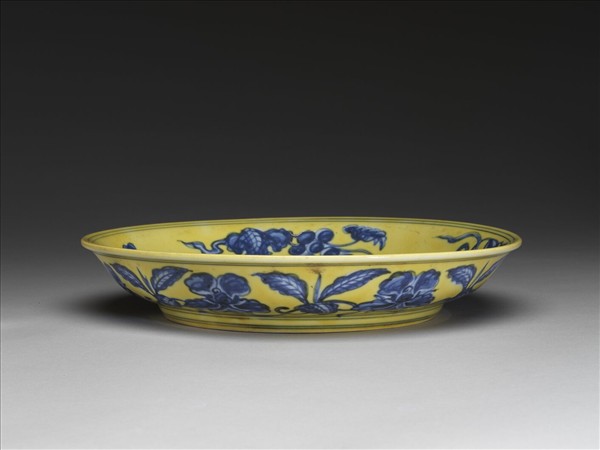 黃地青花花果盤