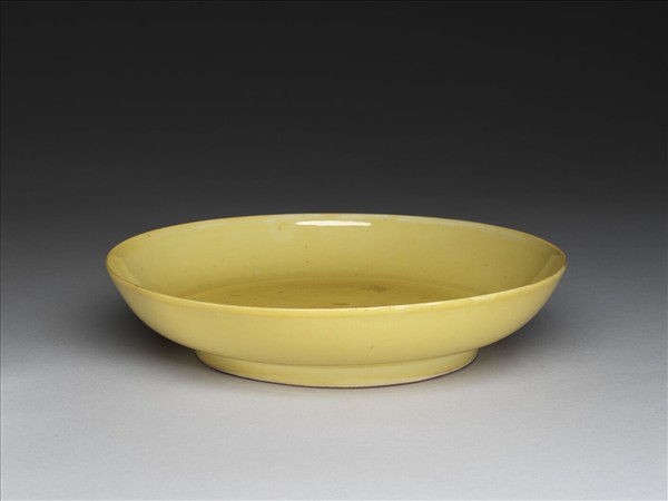 黃釉盤