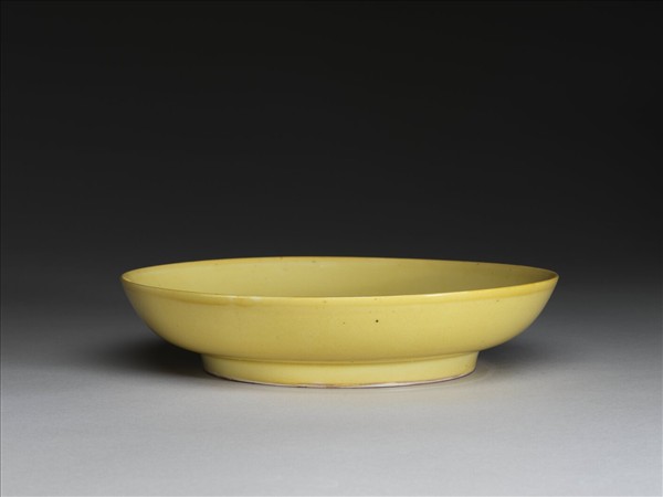 黃釉盤