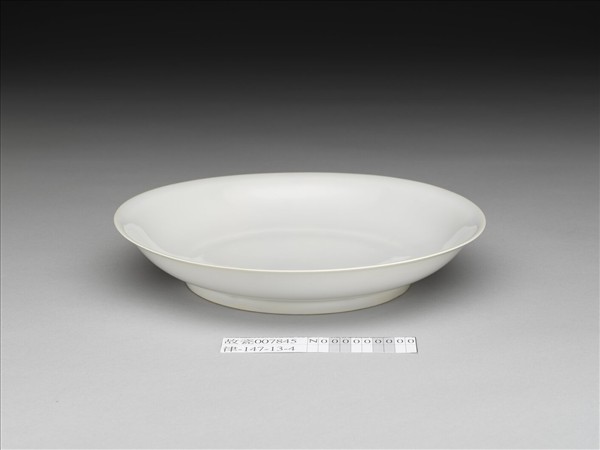 甜白釉盤