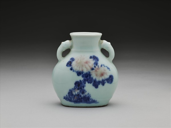 青花釉裡紅雙耳扁壺