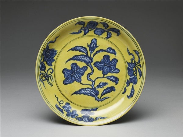 黃地青花花果盤