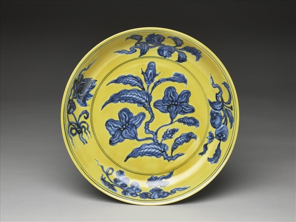 黃地青花花果盤