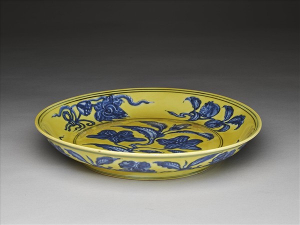 黃地青花花果盤