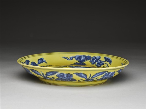 黃地青花花果盤