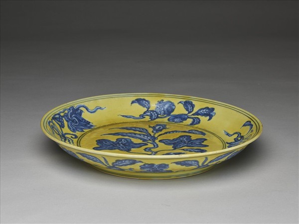 黃地青花花果盤