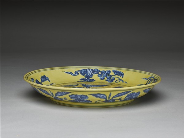 黃地青花花果盤