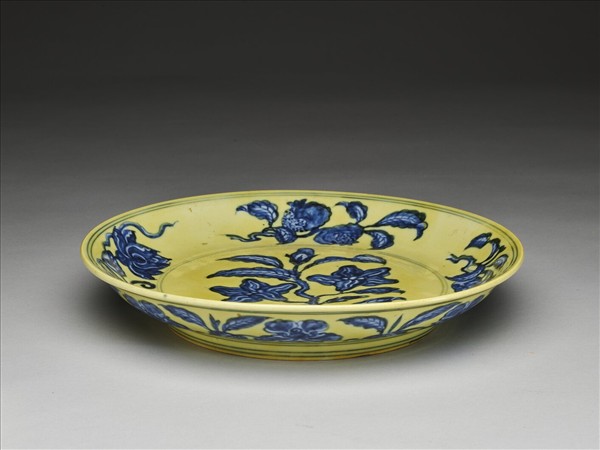 黃地青花花果盤