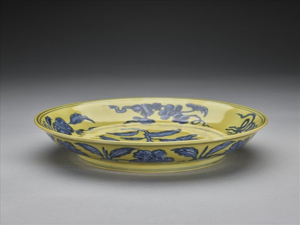 黃釉青花花果盤