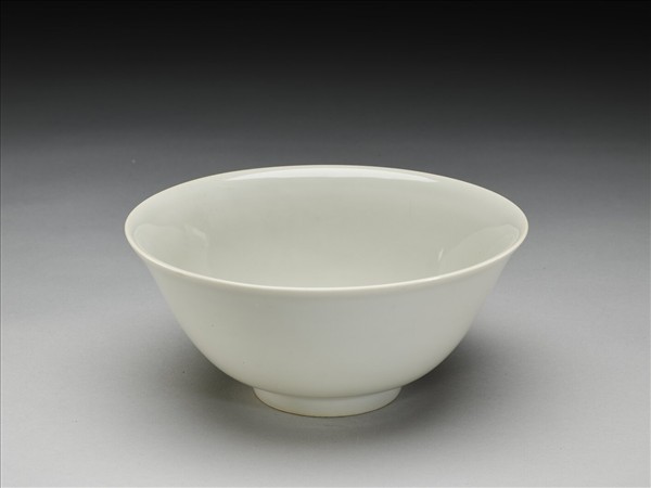 甜白釉碗