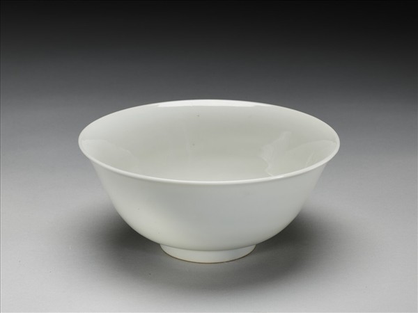 甜白釉碗