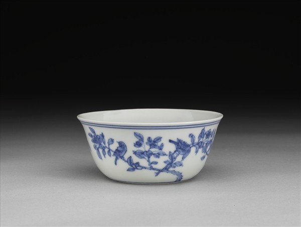 青花梵文花鳥紋茶鍾