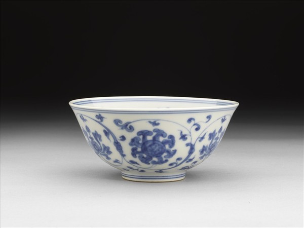 青花蓮花小碗