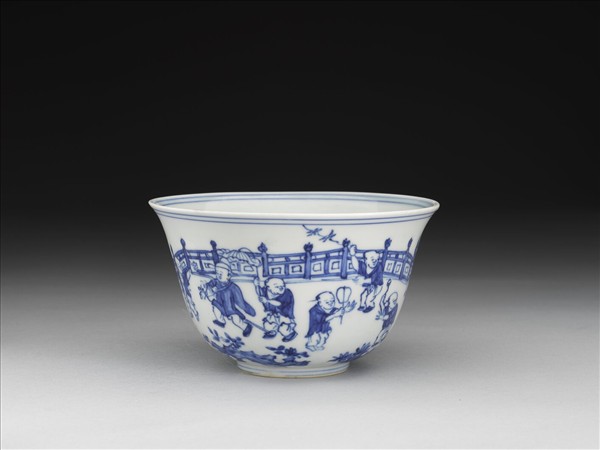 青花嬰戲圖碗