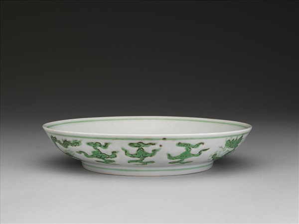 綠彩雲龍紋盤