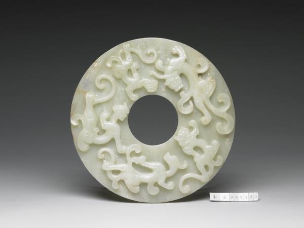 玉浮雕螭紋璧