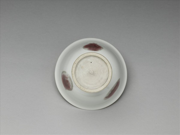 釉裡紅三果紋高足杯