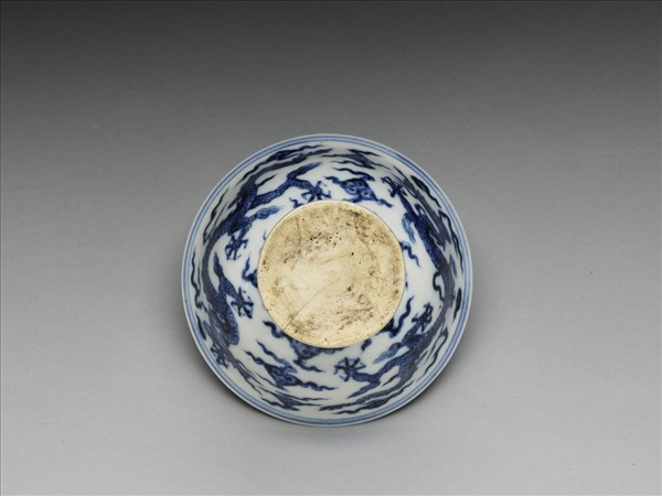 青花雲龍紋高足杯