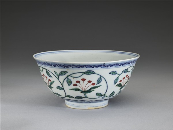 青花綠彩花卉紋碗