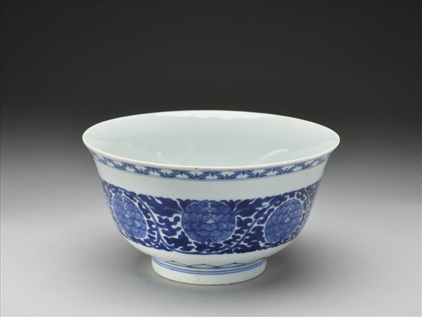 青花花卉紋碗