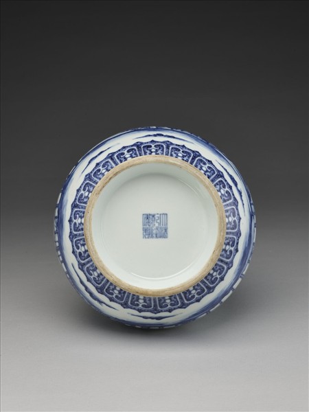 青花歲寒三友圖玉壺春瓶