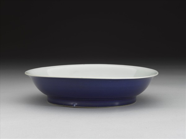 霽青釉白裡盤
