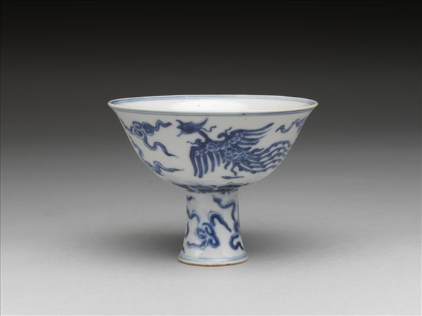 青花雲鳳紋高足杯