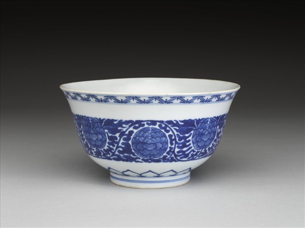 青花花卉紋碗