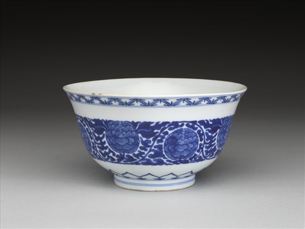青花花卉紋碗