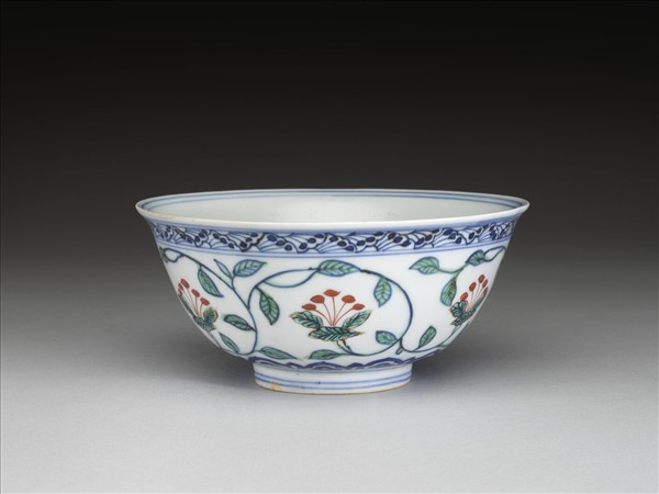 青花綠彩花卉紋碗