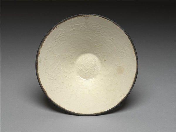 白瓷印花蓮塘游魚紋碗