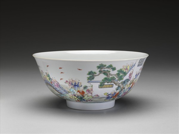 粉彩百子圖碗