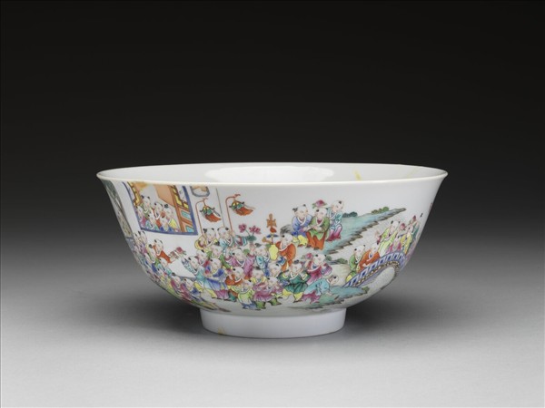 粉彩百子圖碗