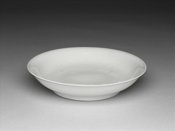 甜白釉鳳凰紋盤