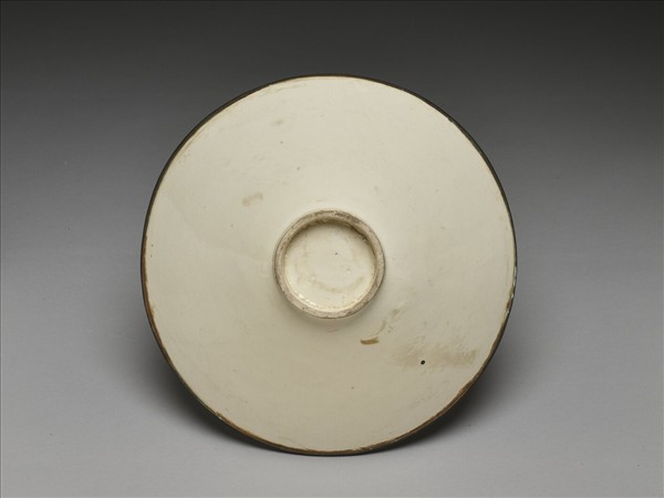 白瓷印花蓮塘游魚紋碗