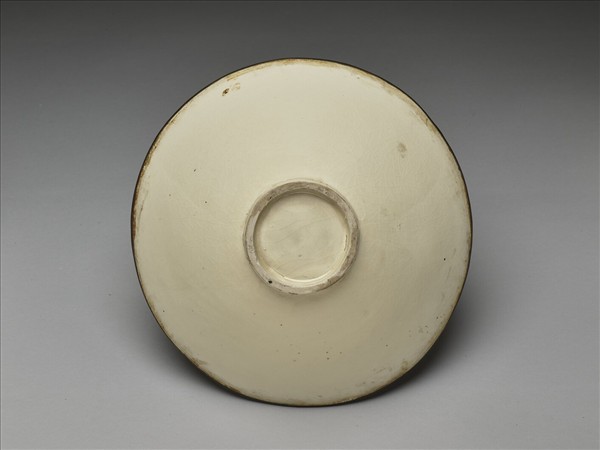 白瓷印花蓮塘游魚紋碗