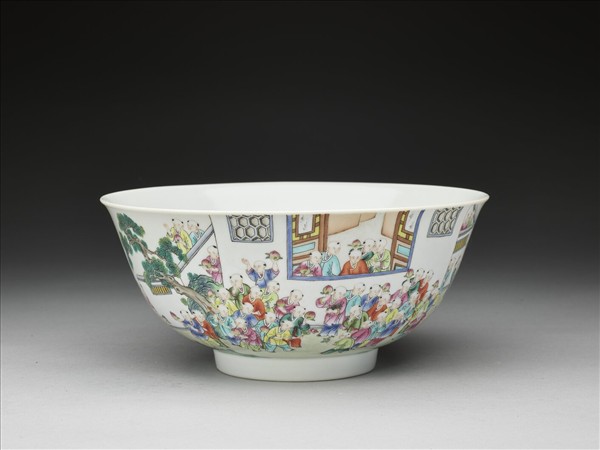 粉彩百子圖碗
