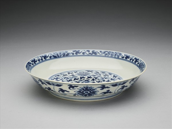 青花番蓮紋盤