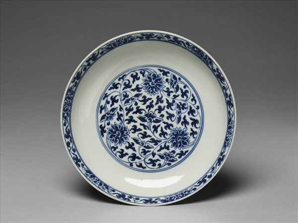 青花番蓮紋盤